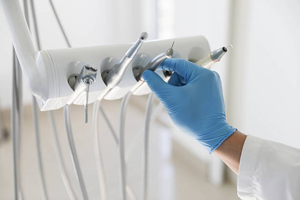 Professional Tooth Extraction technician working in Trumbull Center, CT
